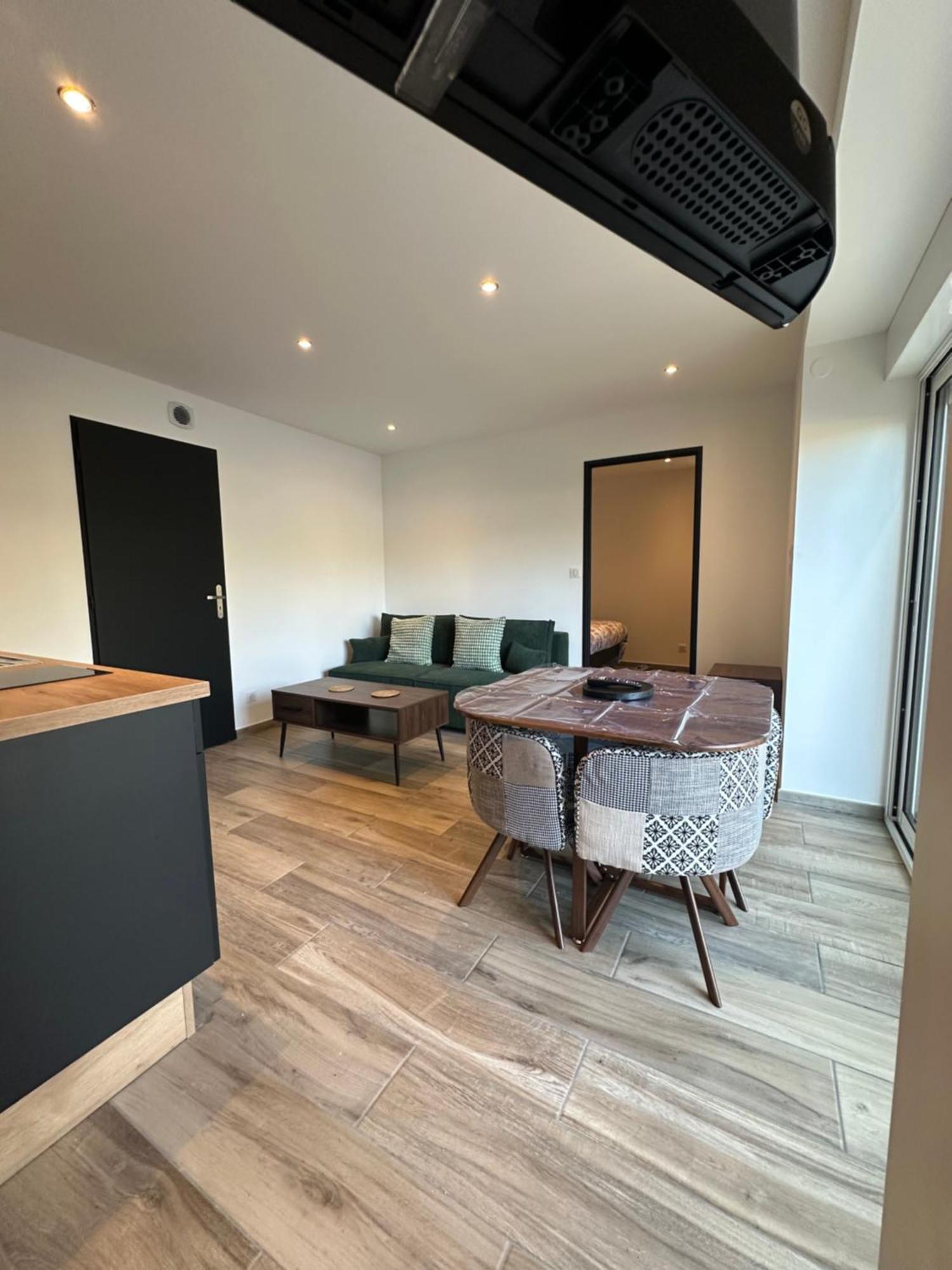 Appartement Moderne Et Confort Chatillon-Sur-Seine Exterior photo